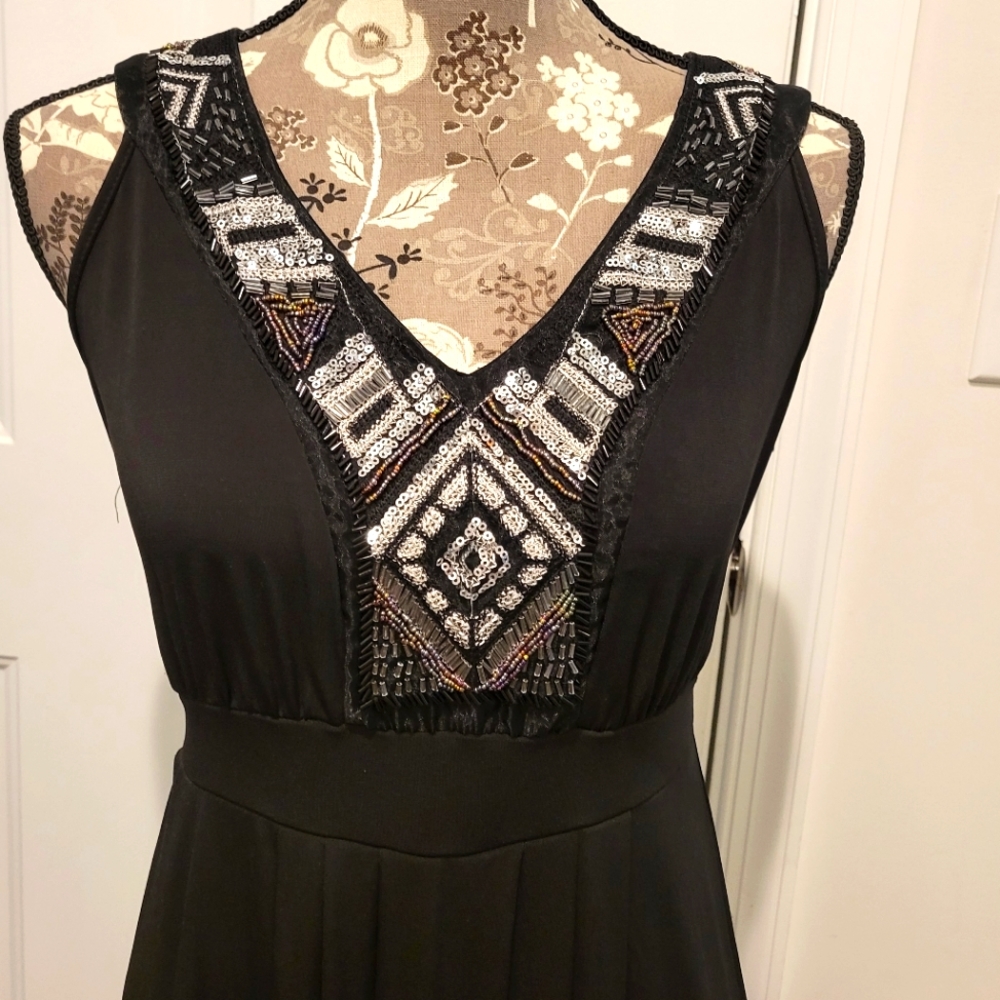 Nic&Dom Women’s Medium Black Beaded Maxi Sleeveless Light Weight V-neck …
